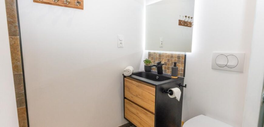 Exclusive 2-bedroom for sale in Anse Marcel