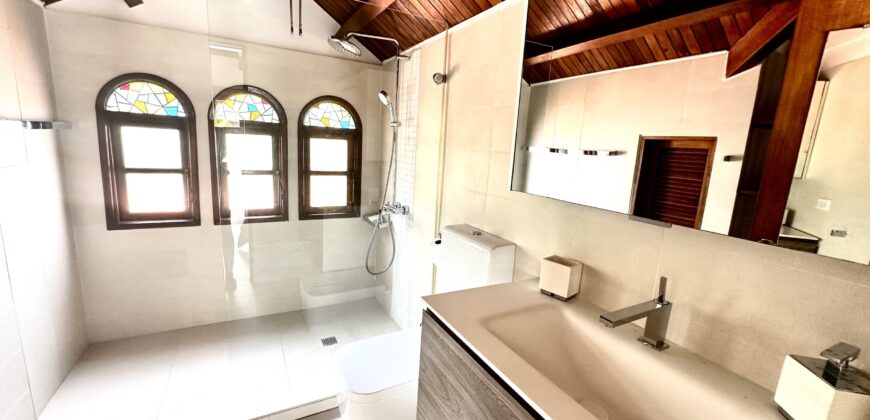 3 Bedroom Condo in Simpson Bay Yacht Club