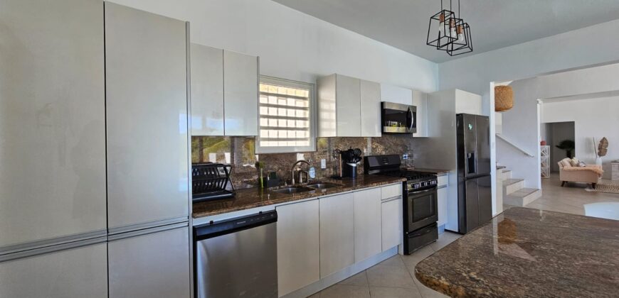Villa Twin Palms – Your Secluded Oasis in Dawn Beach Estates, St. Maarten