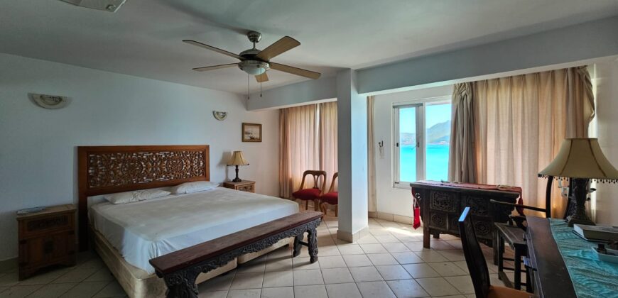 Cliffside Hotel and Freestanding Home