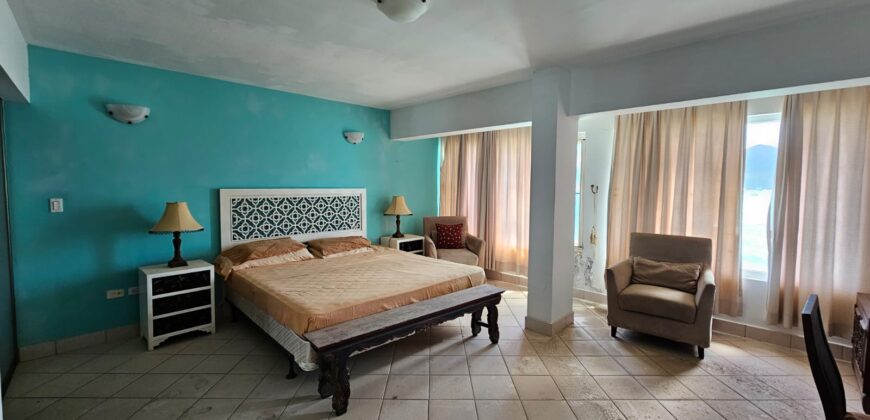 Cliffside Hotel and Freestanding Home
