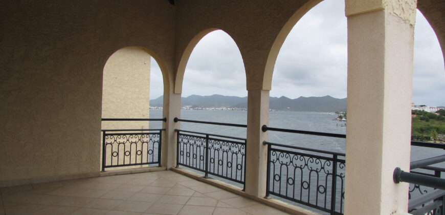 Porto Cupecoy A403 Penthouse Apartment 13-5A