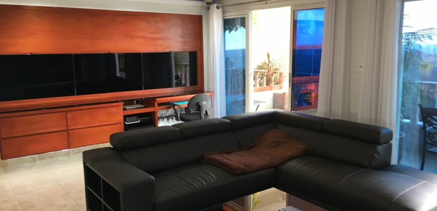 Luxurious Presidential Suite at Rainbow Beach Club Cupecoy