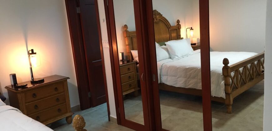 Luxurious Presidential Suite at Rainbow Beach Club Cupecoy