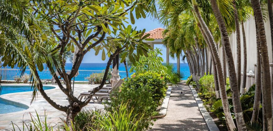 Luxurious Presidential Suite at Rainbow Beach Club Cupecoy
