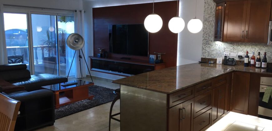 Luxurious Presidential Suite at Rainbow Beach Club Cupecoy