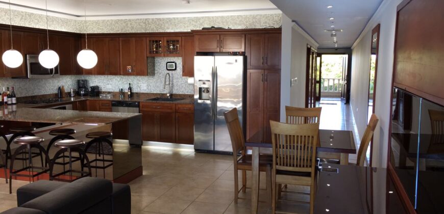 Luxurious Presidential Suite at Rainbow Beach Club Cupecoy