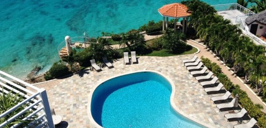 Luxurious Presidential Suite at Rainbow Beach Club Cupecoy