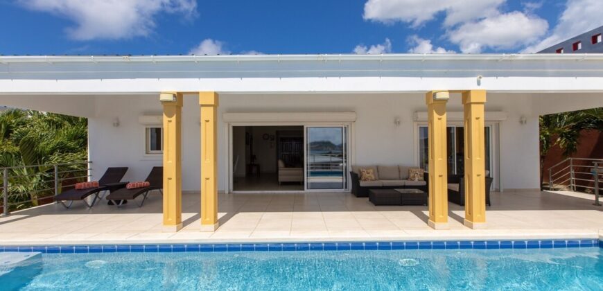 Blue Marine Three-Bedroom Villa for Rent