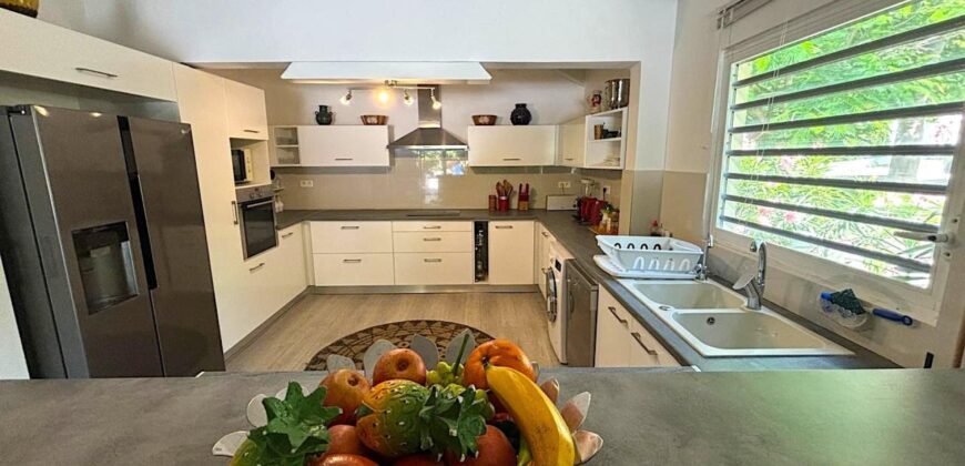 5 Bedroom House for Rent in Saint Martin