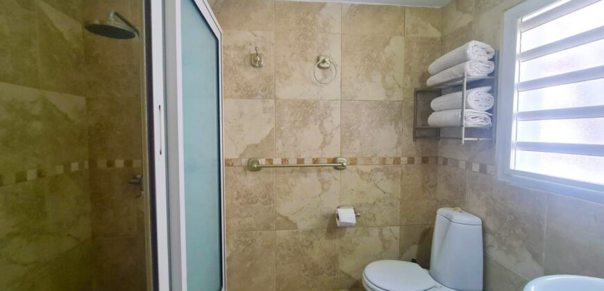 1-Bedroom Apartment with Ocean View in Pelican Key