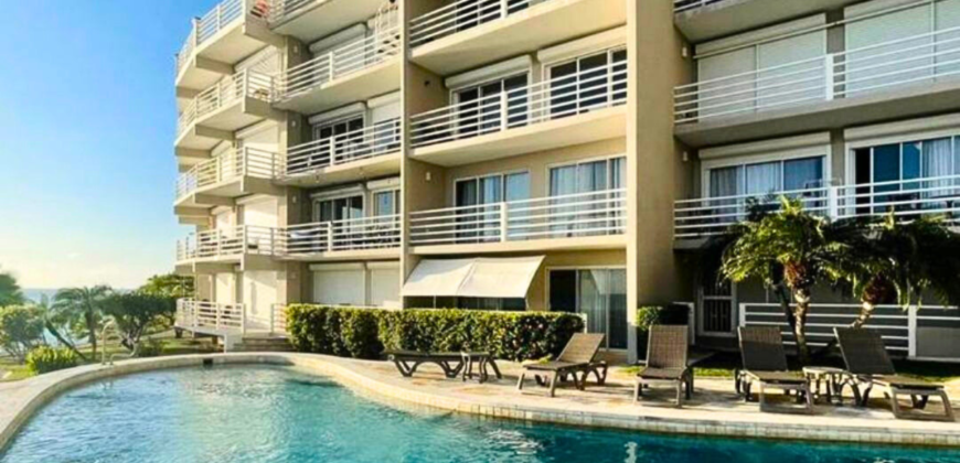 Luxurious 2-Bedroom Condo in Rainbow Beach Club