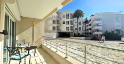 Luxurious 2-Bedroom Condo in Rainbow Beach Club