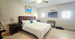 Luxurious 2-Bedroom Condo in Rainbow Beach Club