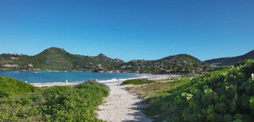 Villa Noah – Luxury 5-Bedroom Beachfront in St. Barts