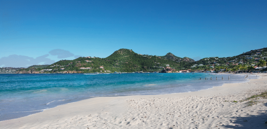 Villa Noah – Luxury 5-Bedroom Beachfront in St. Barts