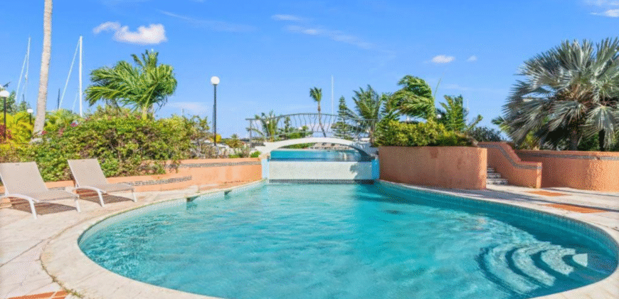 Ground Floor Studio in Simpson Bay Yacht Club – For Rent