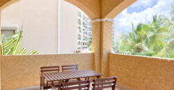 Porto Cupecoy, Luxury 2-Bedroom Condo with a View of the Sea