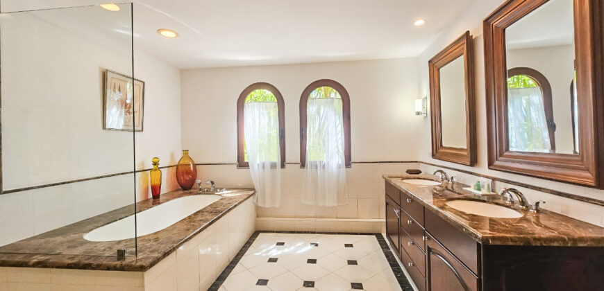 Luxury Living at Porto Cupecoy – Condo with Lagoon Views