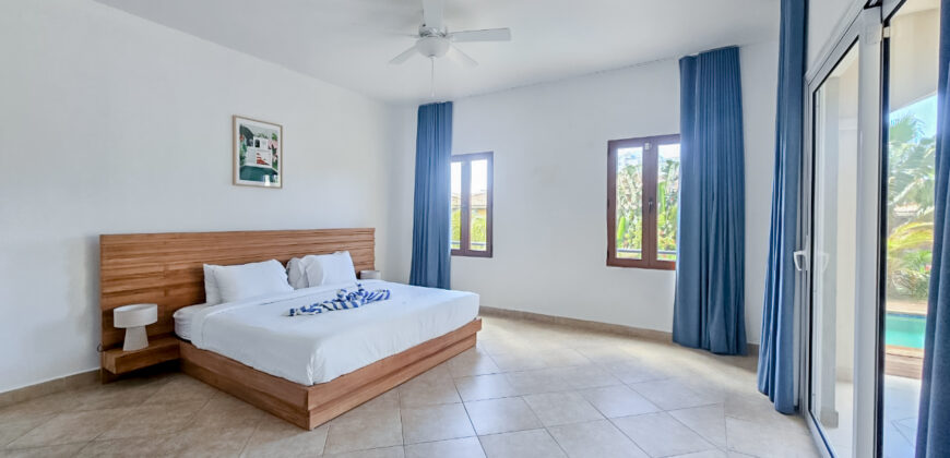 Large 2-Bedroom Condo with Private Pool