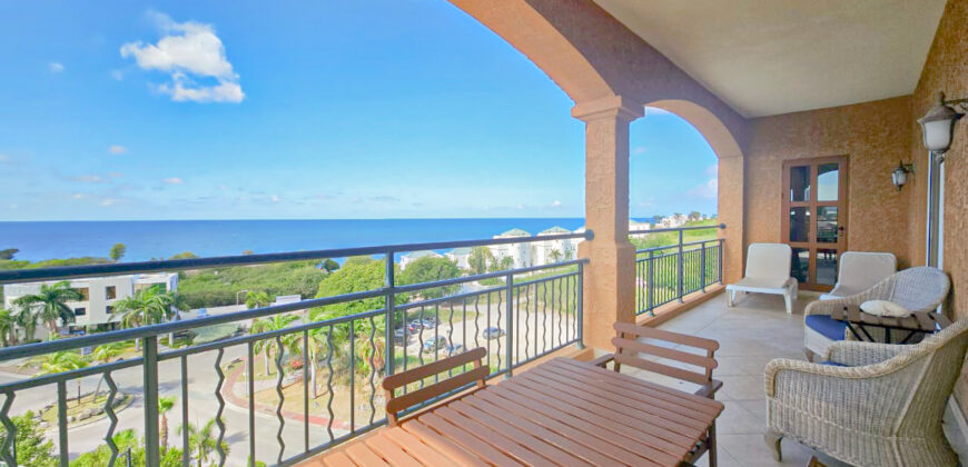 Elegant 3-Bedroom Condo with Panoramic Vistas
