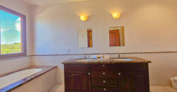 Elegant 3-Bedroom Condo with Panoramic Vistas