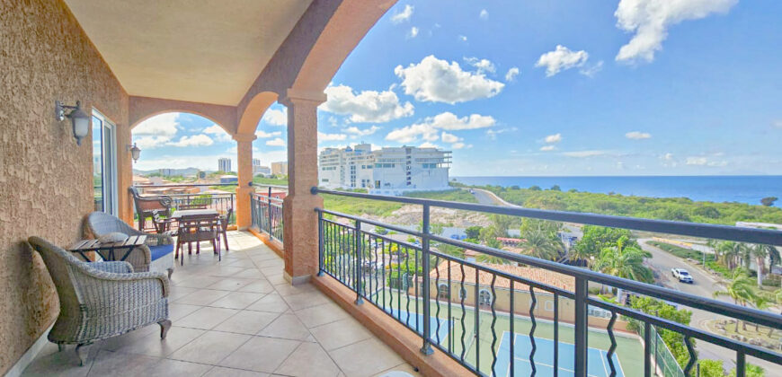 Elegant 3-Bedroom Condo with Panoramic Vistas