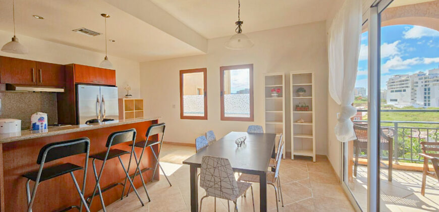 Elegant 3-Bedroom Condo with Panoramic Vistas