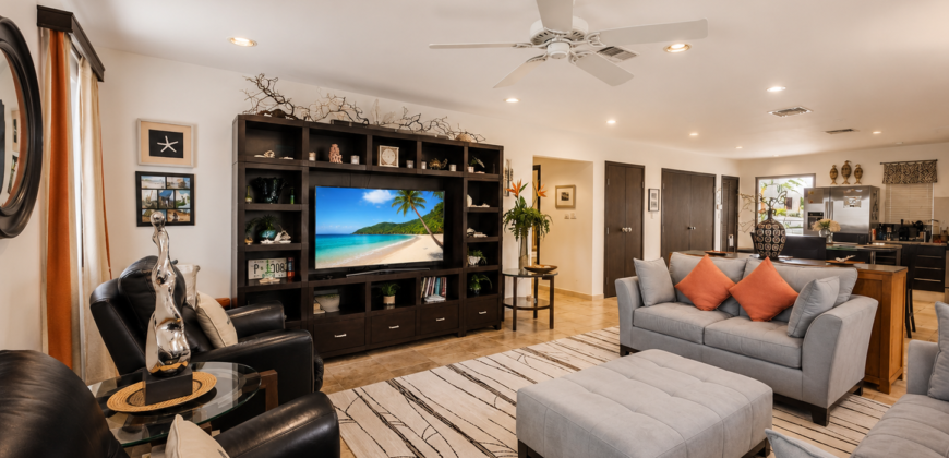 Condo SeaStar – 1-Bedroom Condo in Oyster Bay with Panoramic Ocean Views