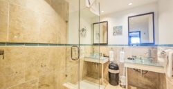 Condo SeaStar – 1-Bedroom Condo in Oyster Bay with Panoramic Ocean Views