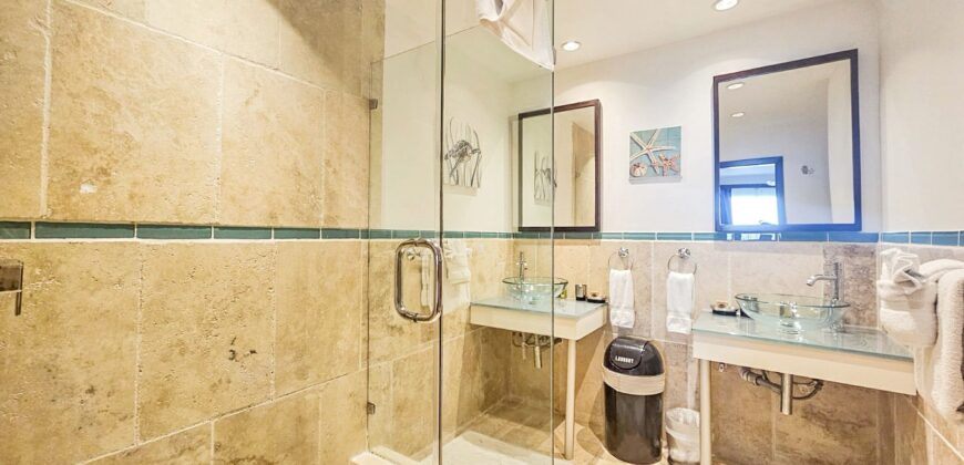 Condo SeaStar – 1-Bedroom Condo in Oyster Bay with Panoramic Ocean Views