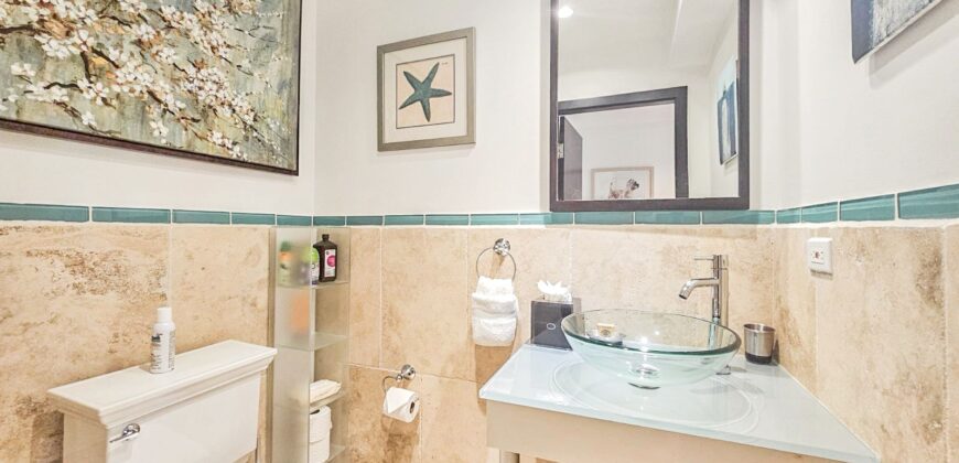 Condo SeaStar – 1-Bedroom Condo in Oyster Bay with Panoramic Ocean Views