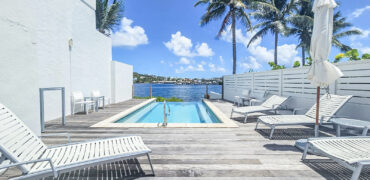 Condo SeaStar – 1-Bedroom Condo in Oyster Bay with Magnificent Ocean Scapes Condo SeaStar – 1-Bedroom Condo in Oyster Bay with Magnificent Ocean Scapes