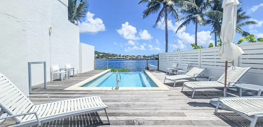 Condo SeaStar – 1-Bedroom Condo in Oyster Bay with Panoramic Ocean Views