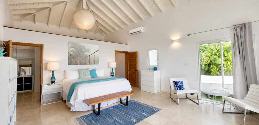 Luxury 4-Bedroom Oceanview Villa with Private Pool in Oyster Pond