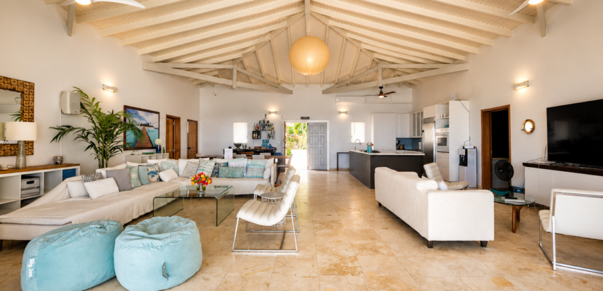 Luxury 4-Bedroom Oceanview Villa with Private Pool in Oyster Pond