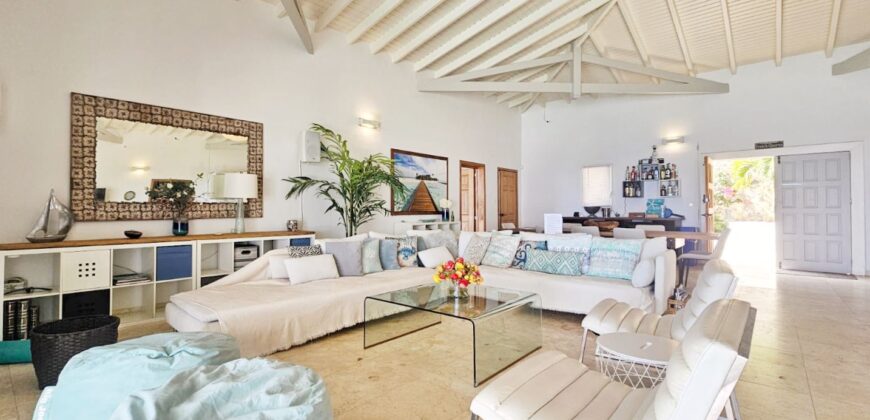 Luxury 4-Bedroom Oceanview Villa with Private Pool in Oyster Pond