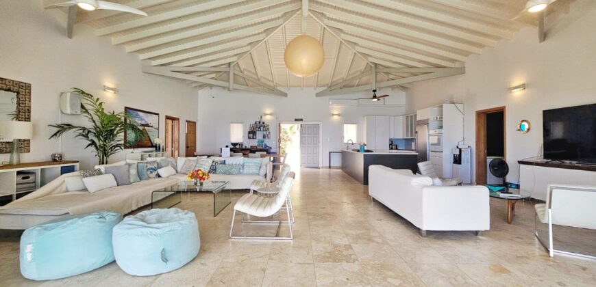 Luxury 4-Bedroom Oceanview Villa with Private Pool in Oyster Pond