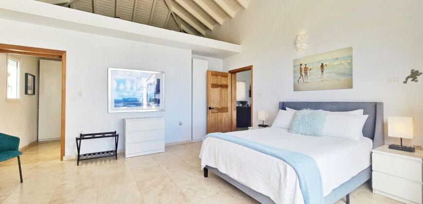 Luxury 4-Bedroom Oceanview Villa with Private Pool in Oyster Pond