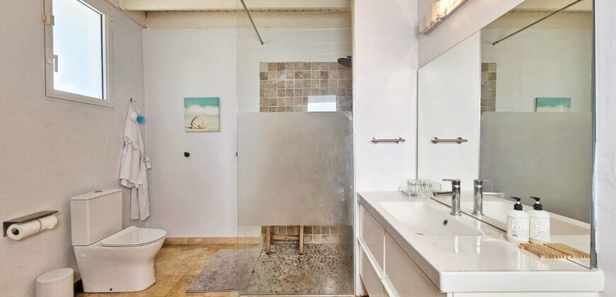 Luxury 4-Bedroom Oceanview Villa with Private Pool in Oyster Pond