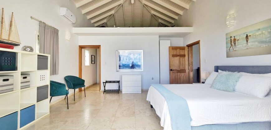 Luxury 4-Bedroom Oceanview Villa with Private Pool in Oyster Pond