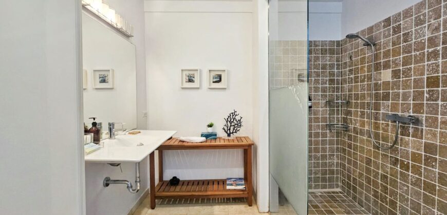 Luxury 4-Bedroom Oceanview Villa with Private Pool in Oyster Pond