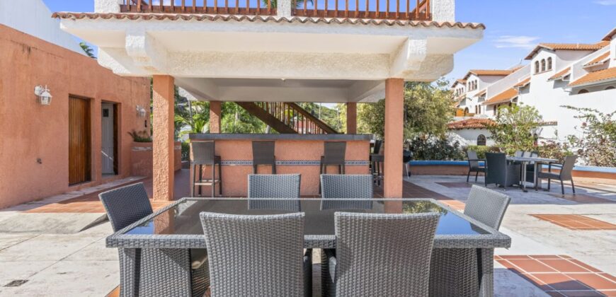 Luxury 3-Bedroom Waterfront Condo at Simpson Bay Yacht Club