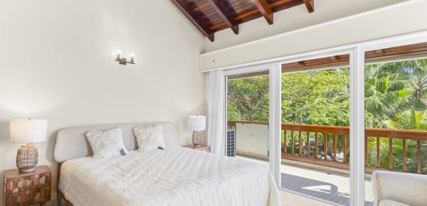 Luxury 3-Bedroom Waterfront Condo at Simpson Bay Yacht Club