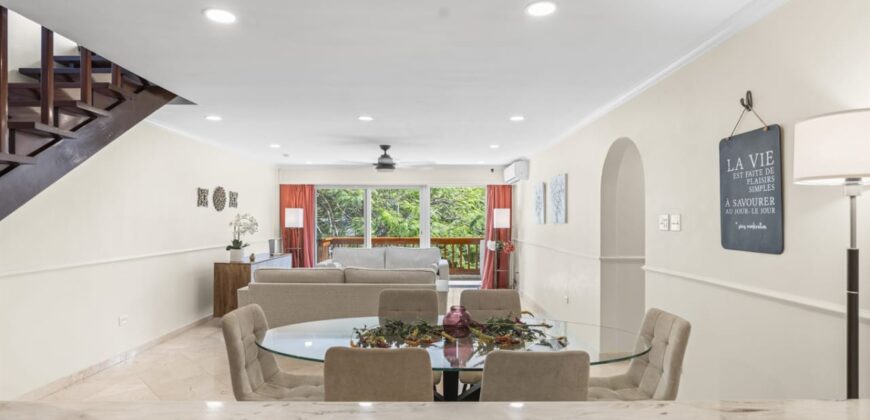 Luxury 3-Bedroom Waterfront Condo at Simpson Bay Yacht Club