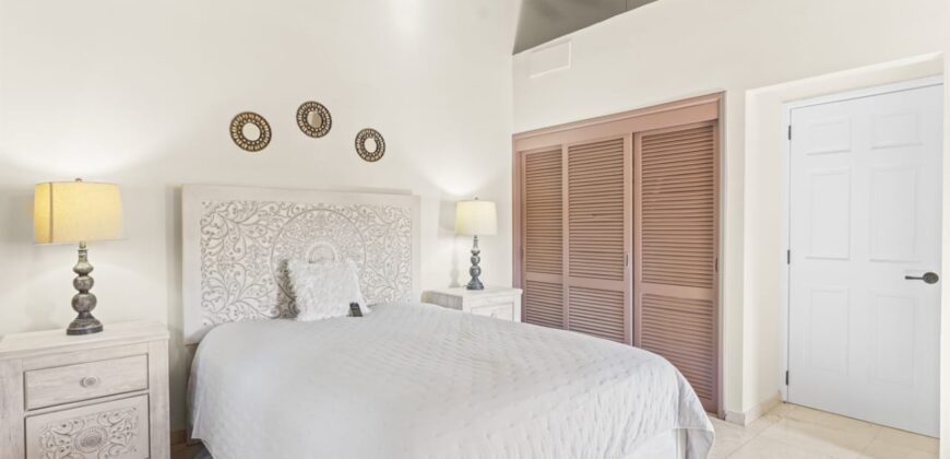 Luxury 3-Bedroom Waterfront Condo at Simpson Bay Yacht Club