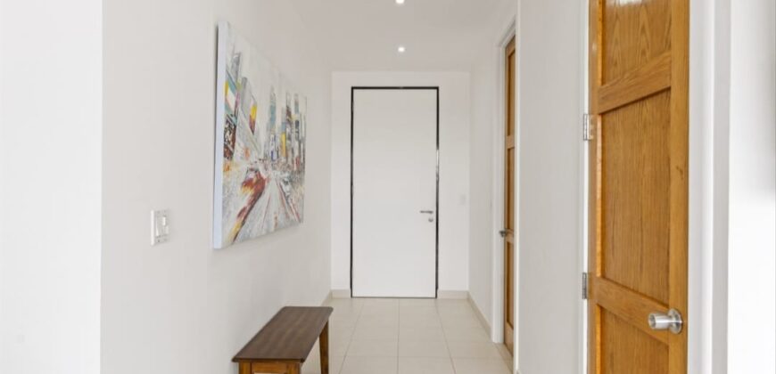 Luxury 1-Bedroom Condo in Blue Residences, Cupecoy