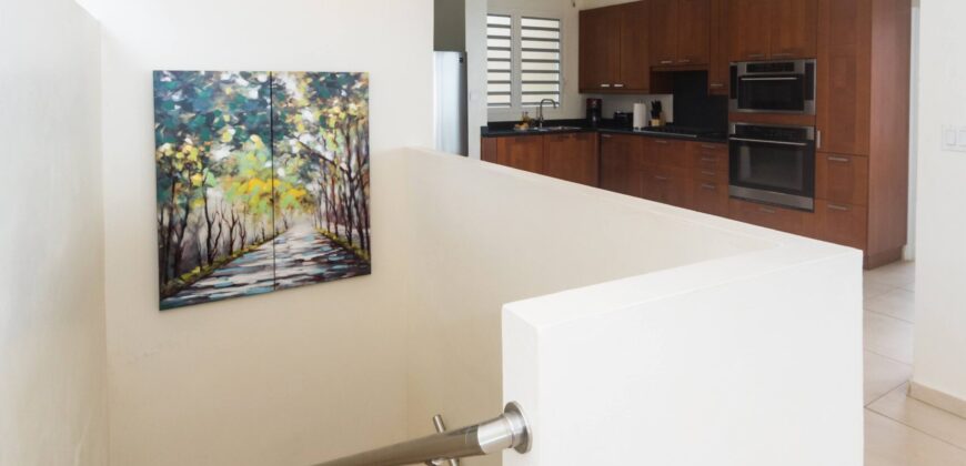 Private Vacation Villa for Rent in Little Bay