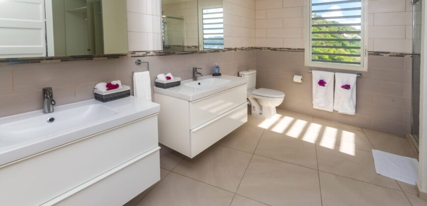 Private Vacation Villa for Rent in Little Bay