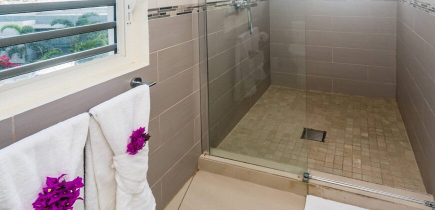 Private Vacation Villa for Rent in Little Bay